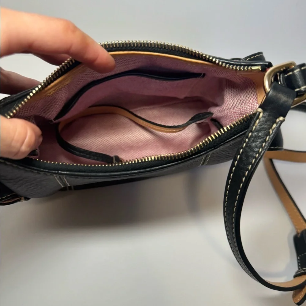 Dooney & Bourke small black pebbled leather hobo shoulder NWOT